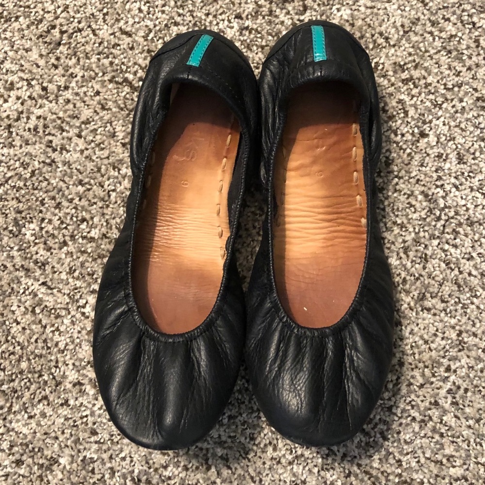 Black Tieks